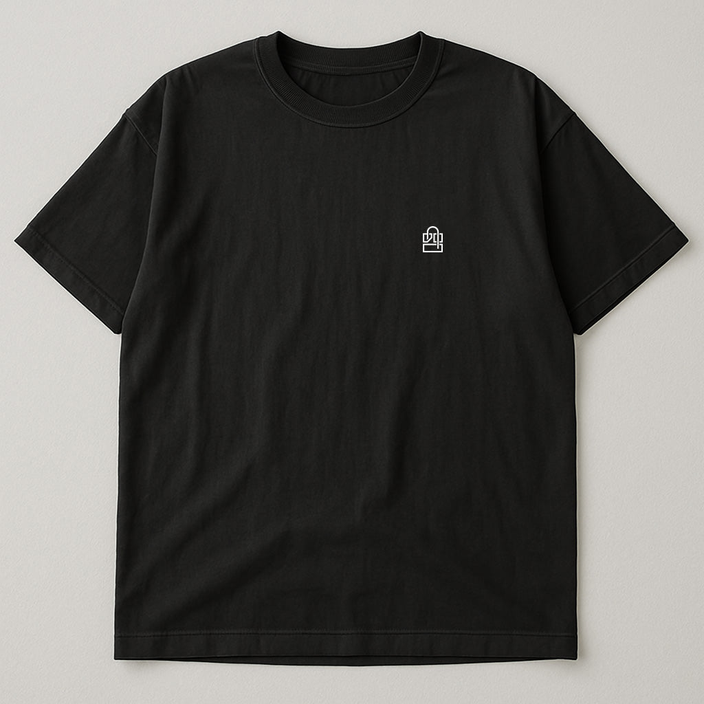 T-Shirt Preta Oversized LKS Company Logo