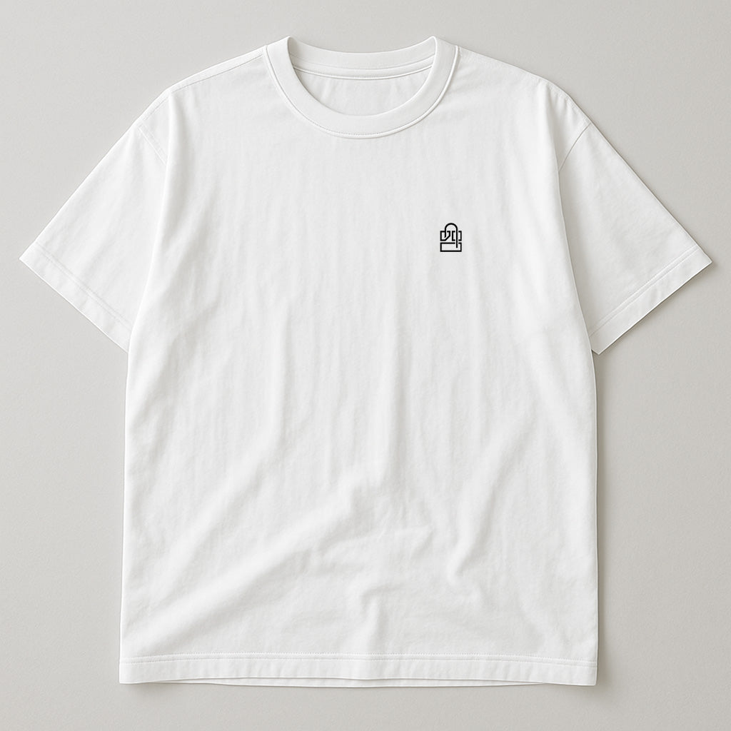 T-Shirt Branca Oversized LKS Company Logo