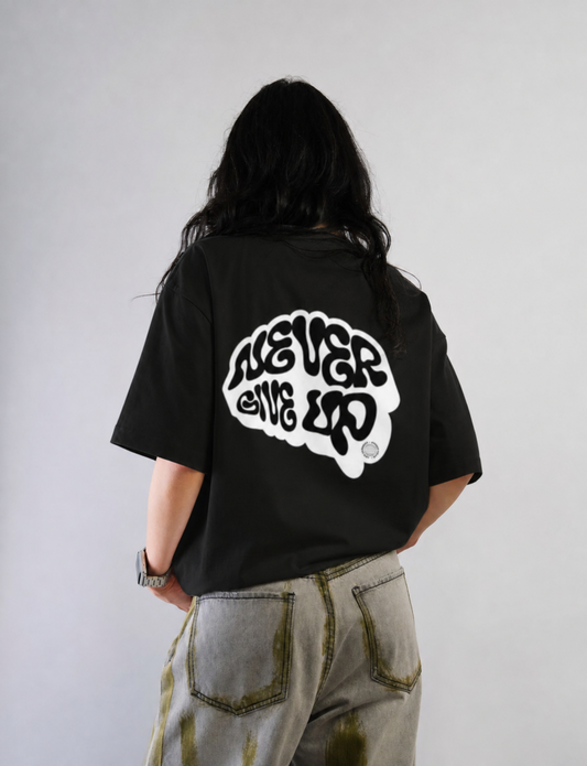 T-Shirt Preta Oversized LKS Company NGU